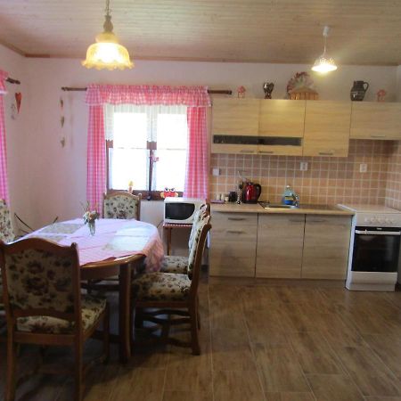 Villa Rekreacni Dum V Brdech Pod Svatou Annou à Ohrazenice  Extérieur photo